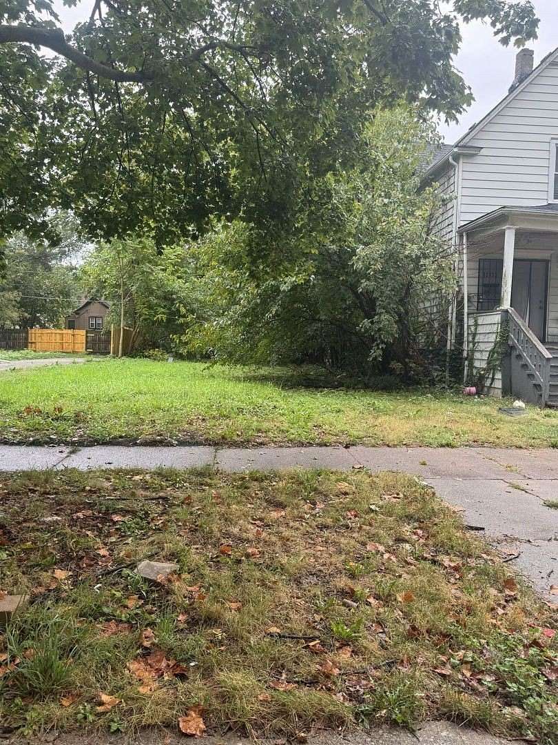 0.1 Acres of Land for Sale in Chicago, Illinois