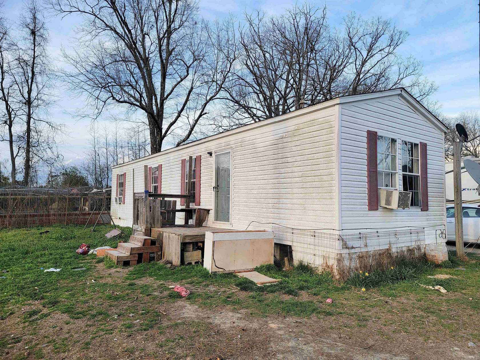 12.5 Acres of Land with Home for Sale in Cove, Arkansas