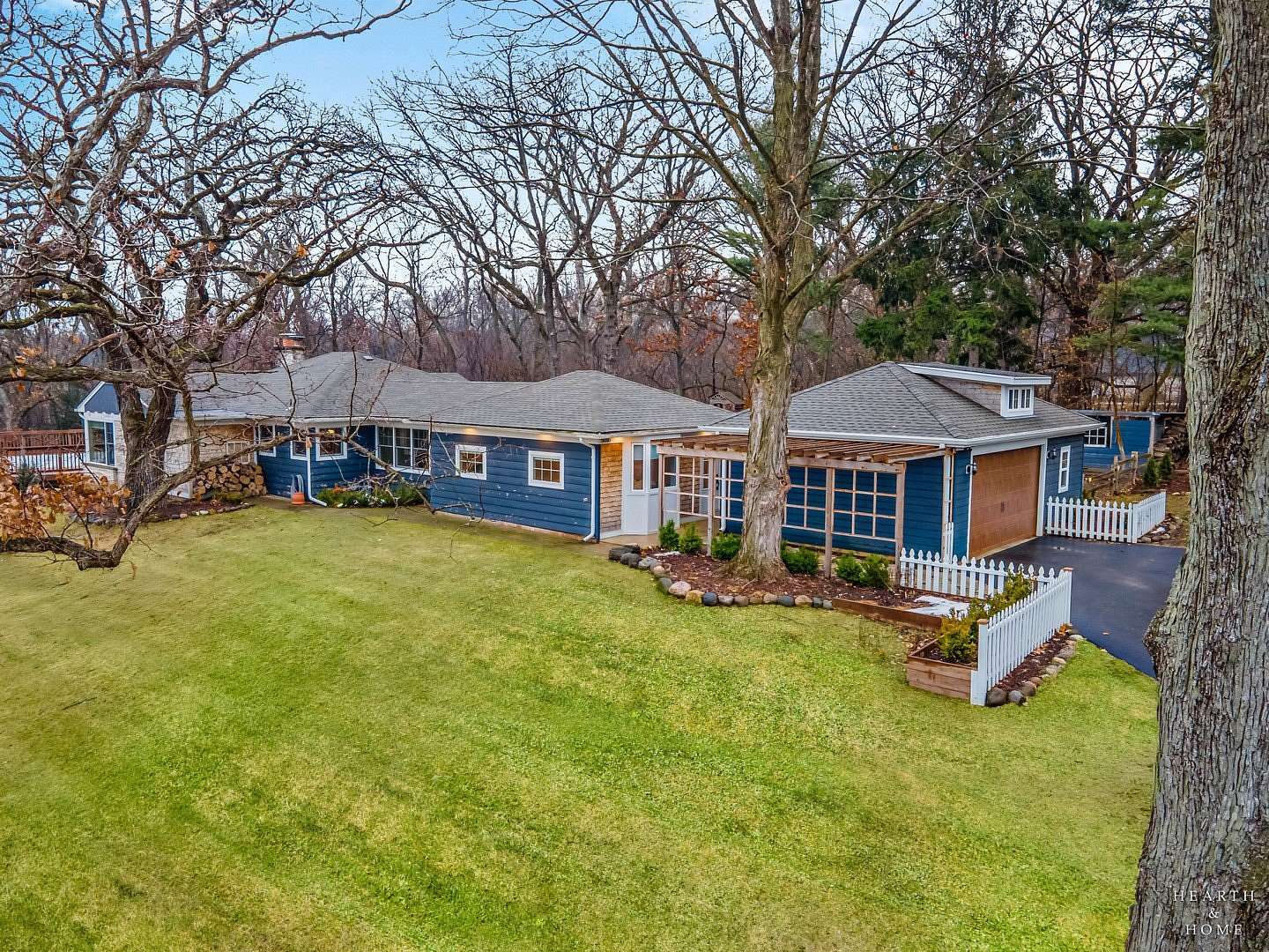 3.25 Acres of Residential Land with Home for Sale in Crystal Lake, Illinois