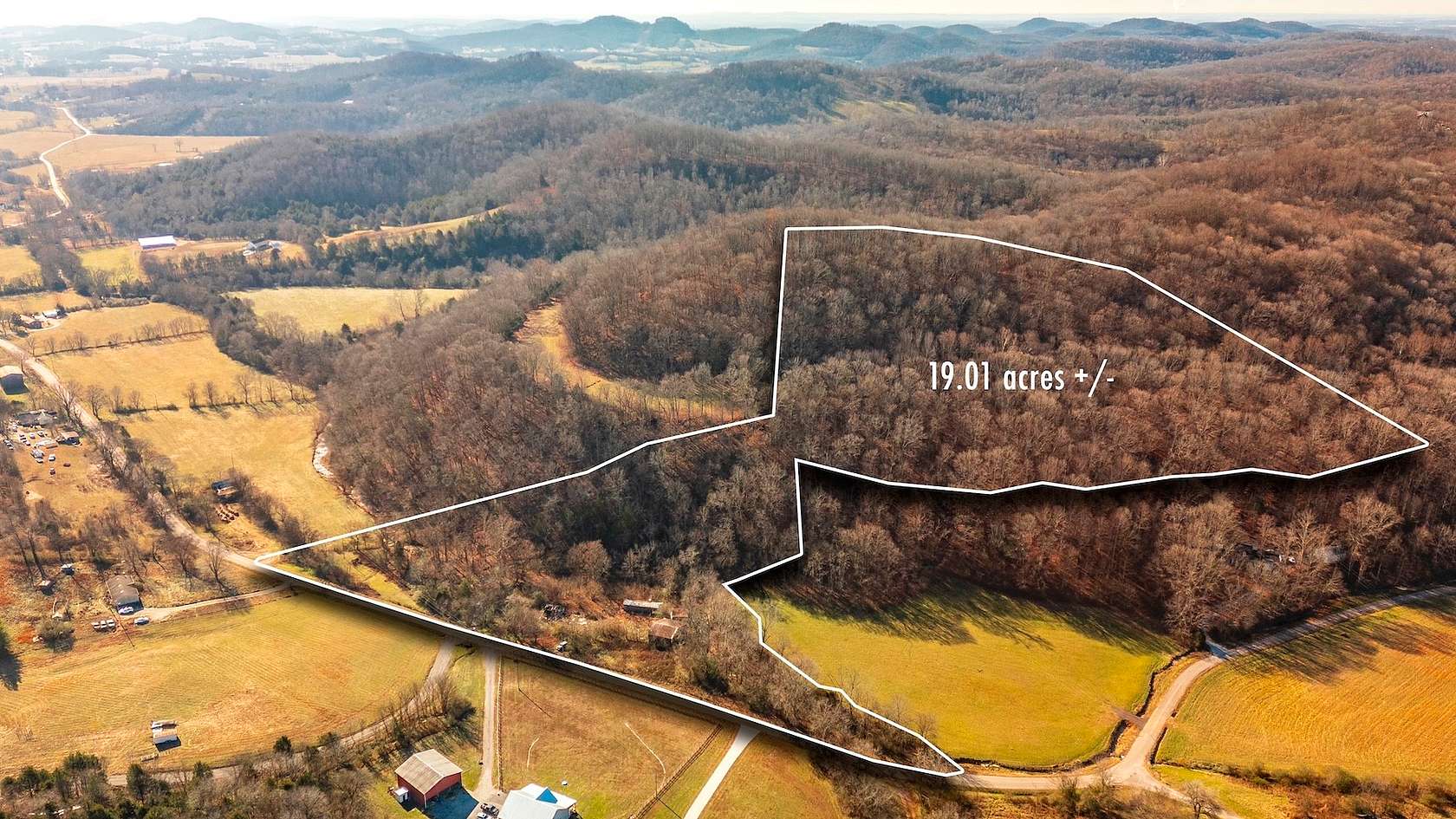 19 Acres of Land for Auction in Hartsville, Tennessee