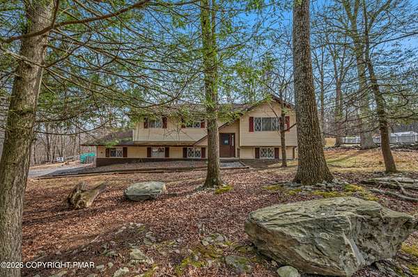 1.57 Acres of Land with Home for Sale in Canadensis, Pennsylvania