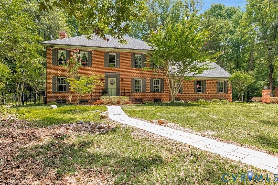 10 Acres of Residential Land with Home for Sale in Doswell, Virginia