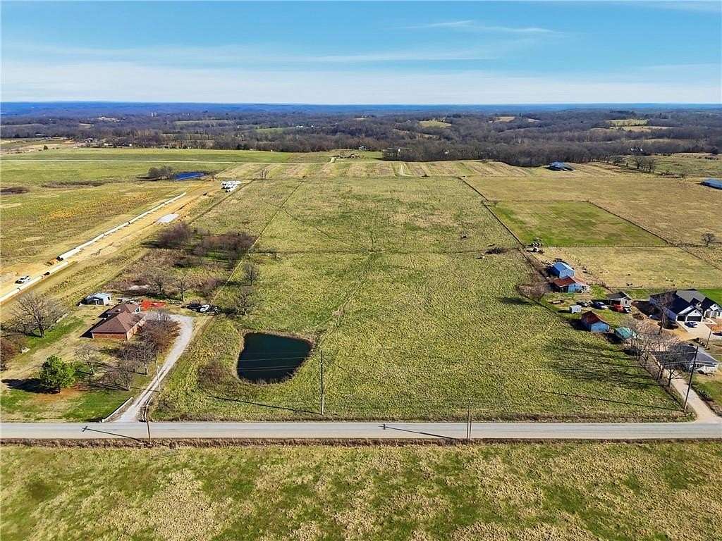 19.2 Acres of Land for Sale in Lowell, Arkansas