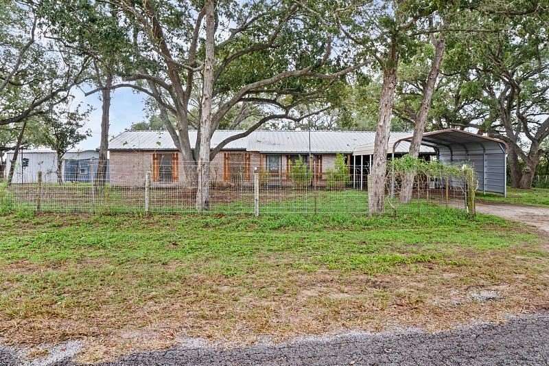 5 Acres of Residential Land with Home for Sale in Sandia, Texas