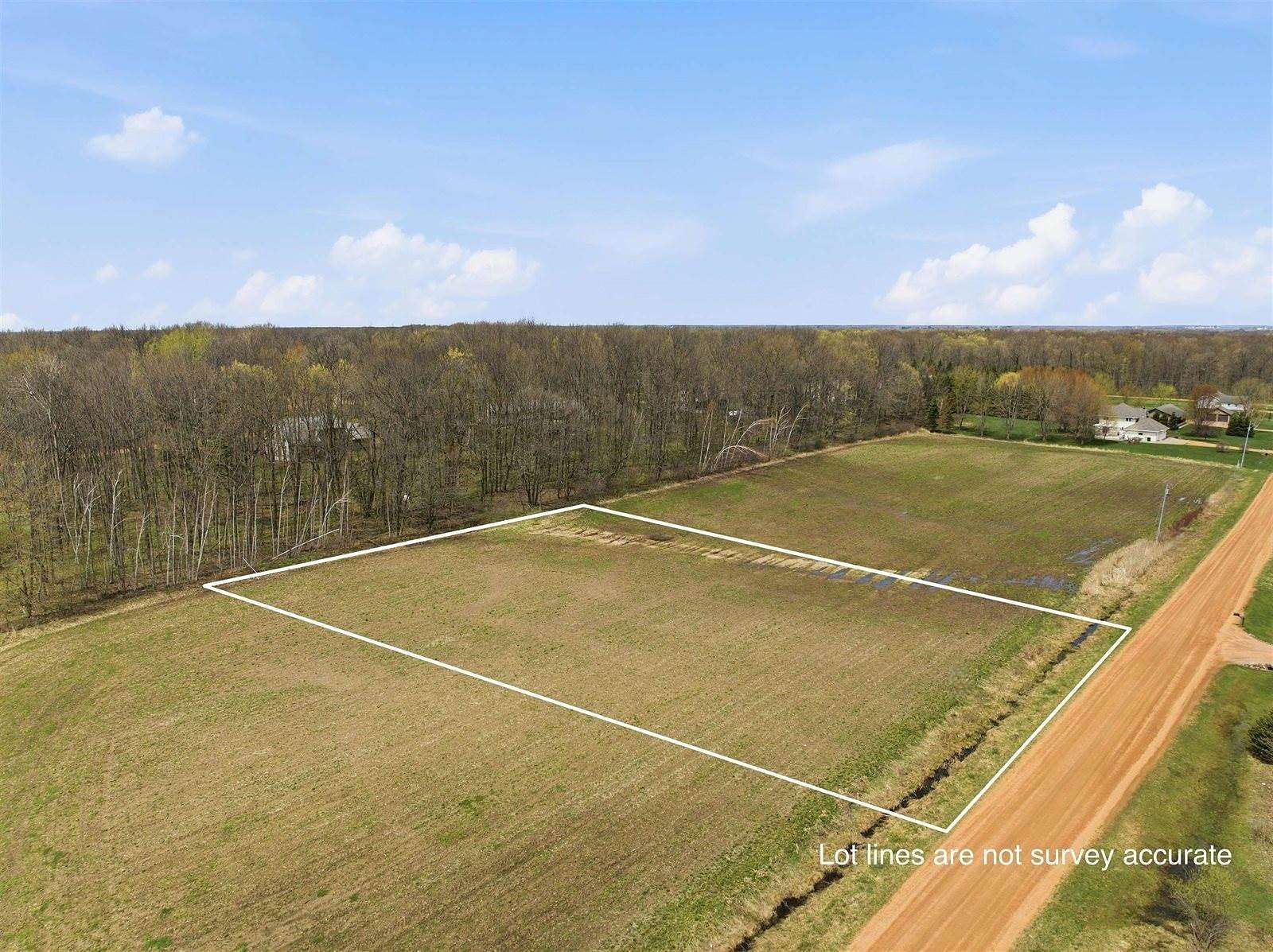 1.33 Acres of Residential Land for Sale in Marshfield, Wisconsin