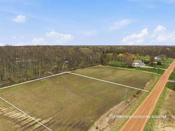 1.33 Acres of Residential Land for Sale in Marshfield, Wisconsin