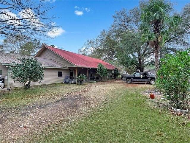 9.22 Acres of Residential Land with Home for Sale in Covington, Louisiana