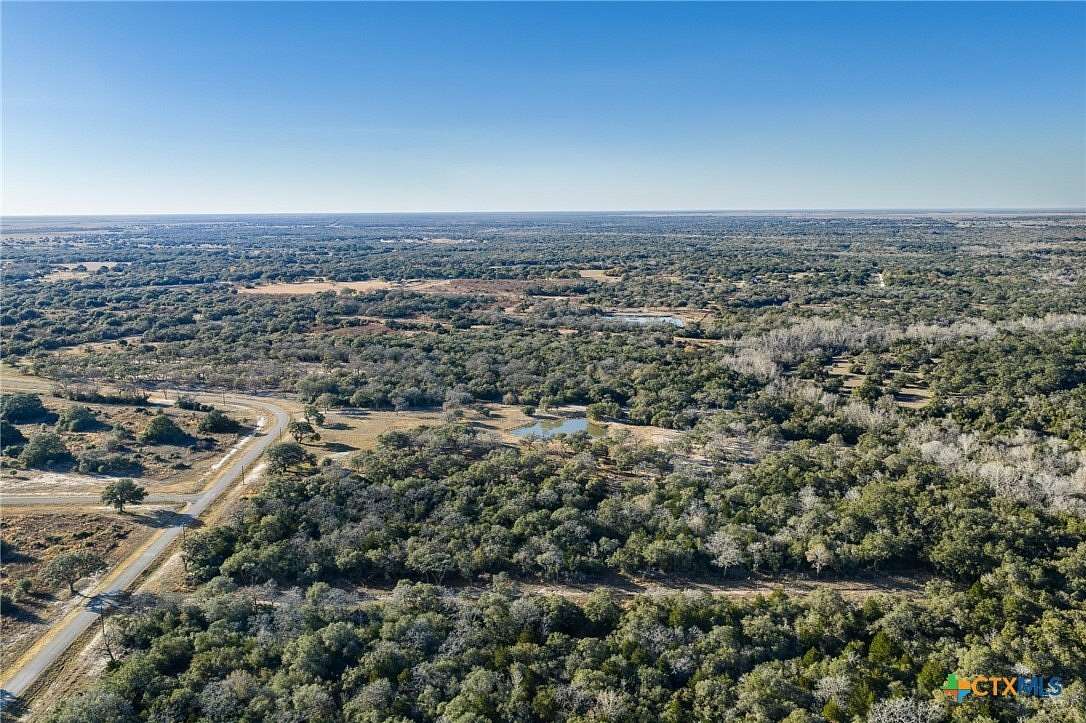 33 Acres of Recreational & Residential Land for Sale in Inez, Texas