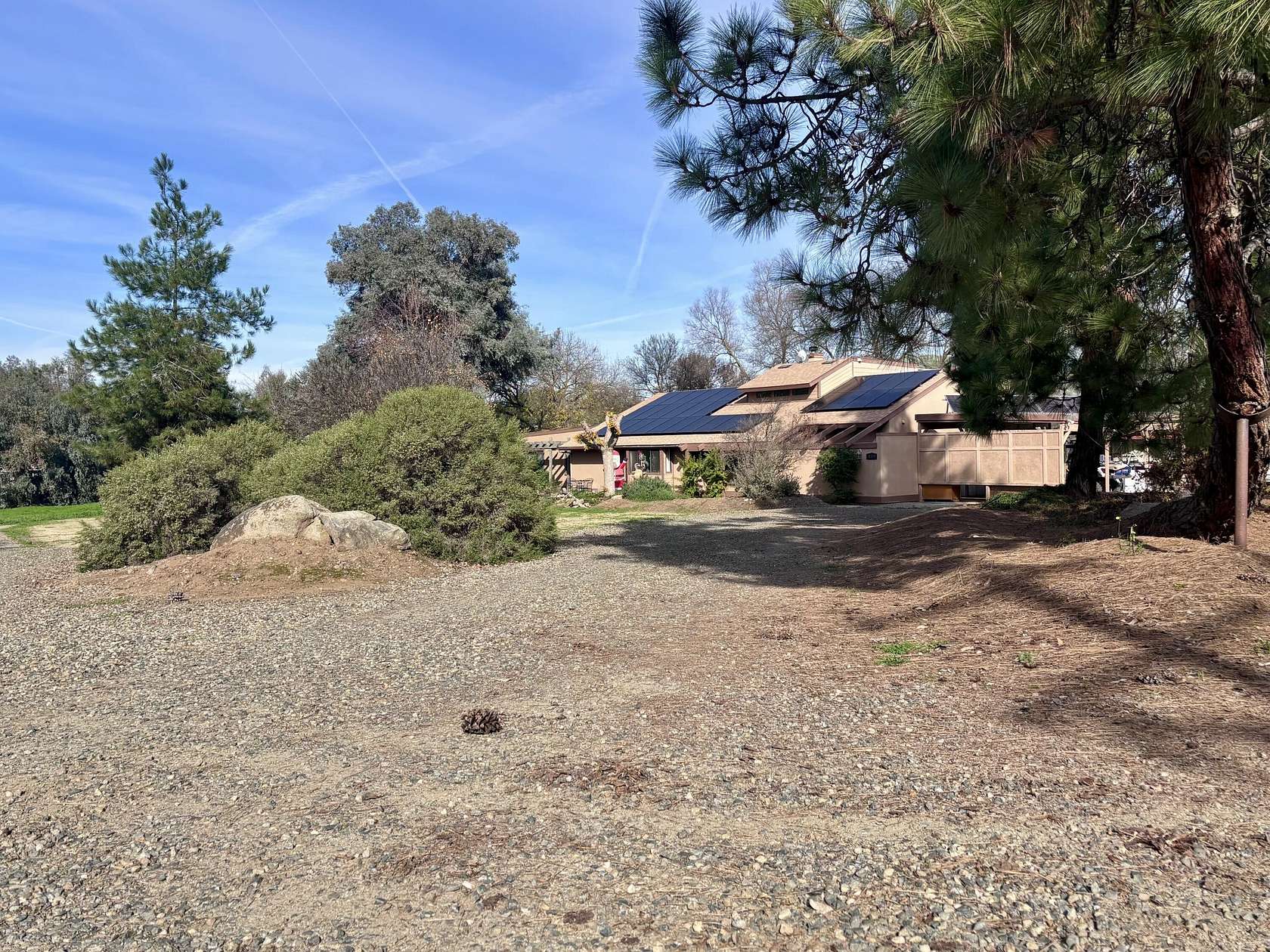 5 Acres of Land with Home for Sale in Exeter, California