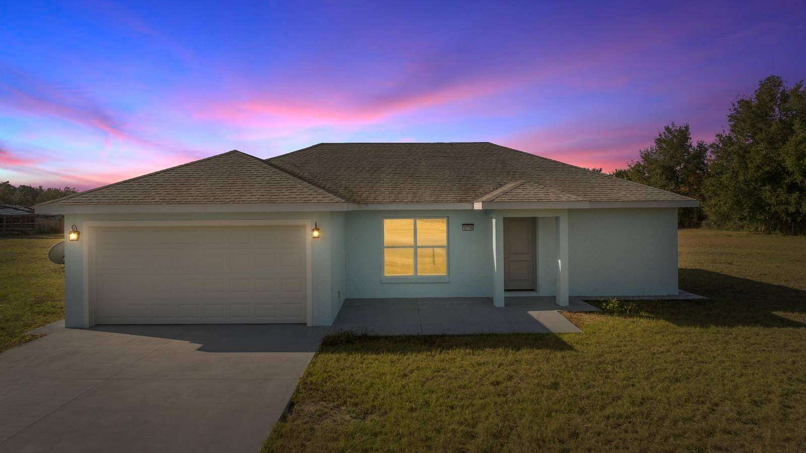 1.64 Acres of Residential Land with Home for Sale in Ocklawaha, Florida