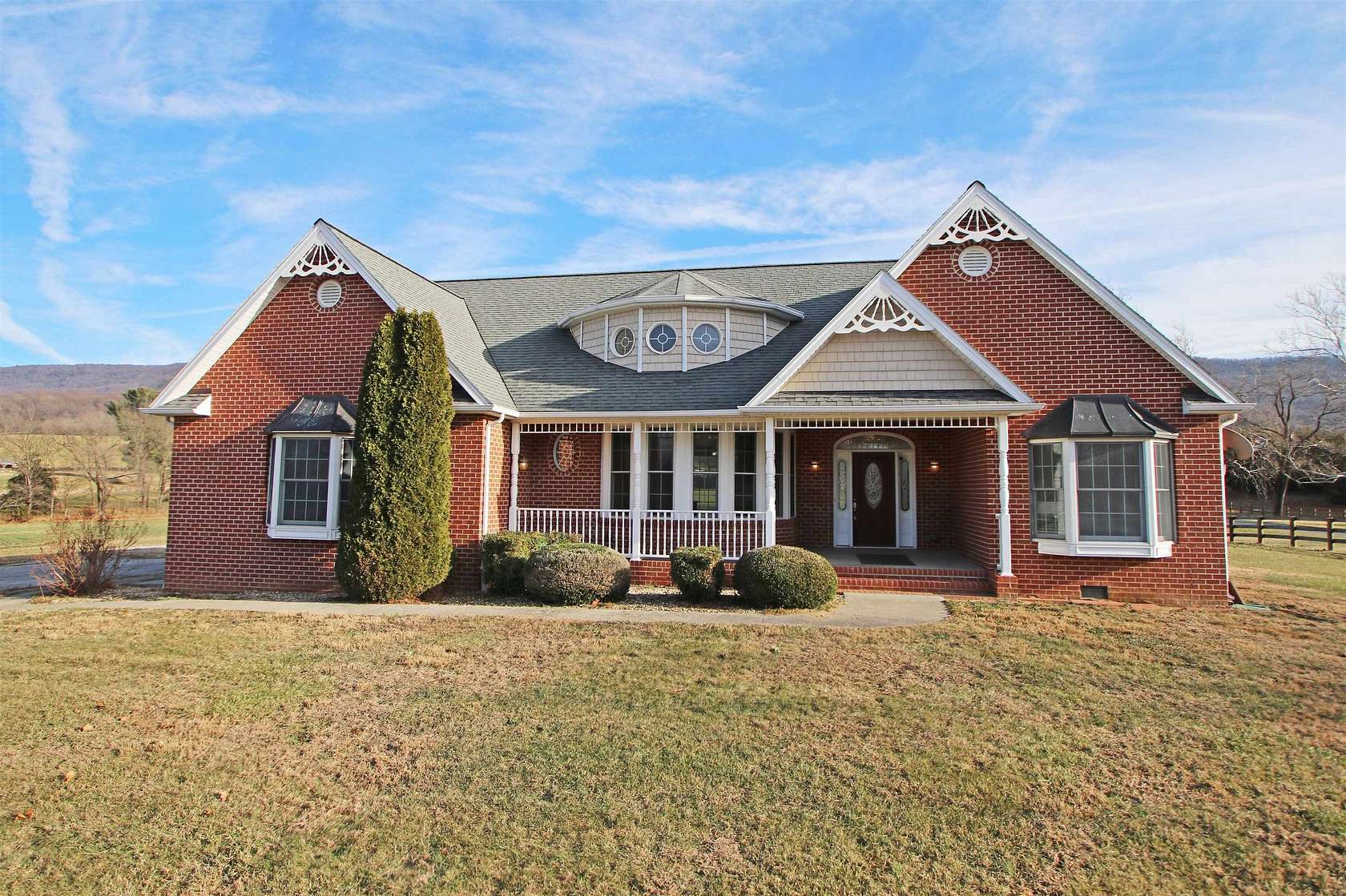 9.28 Acres of Residential Land with Home for Lease in New Market, Virginia