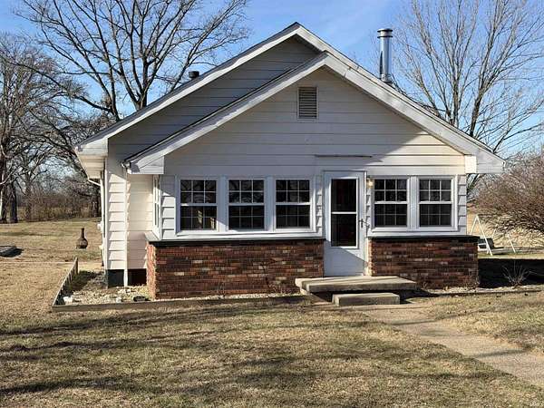 3.75 Acres of Residential Land with Home for Sale in Owensville, Indiana