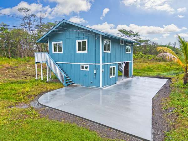 1 Acre of Residential Land with Home for Sale in Keaau, Hawaii