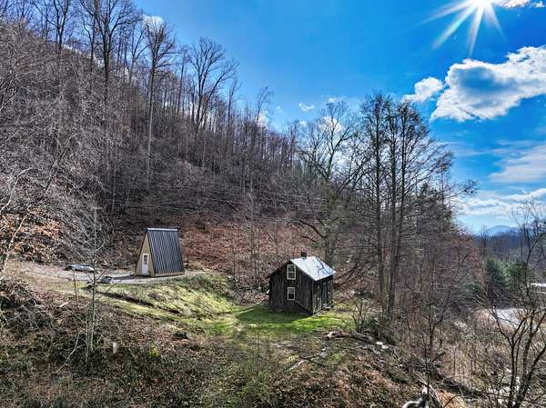 27 Acres of Land for Sale in Green Mountain, North Carolina