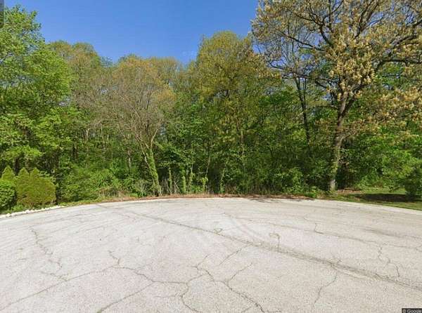 0.98 Acres of Residential Land for Sale in Lemont, Illinois