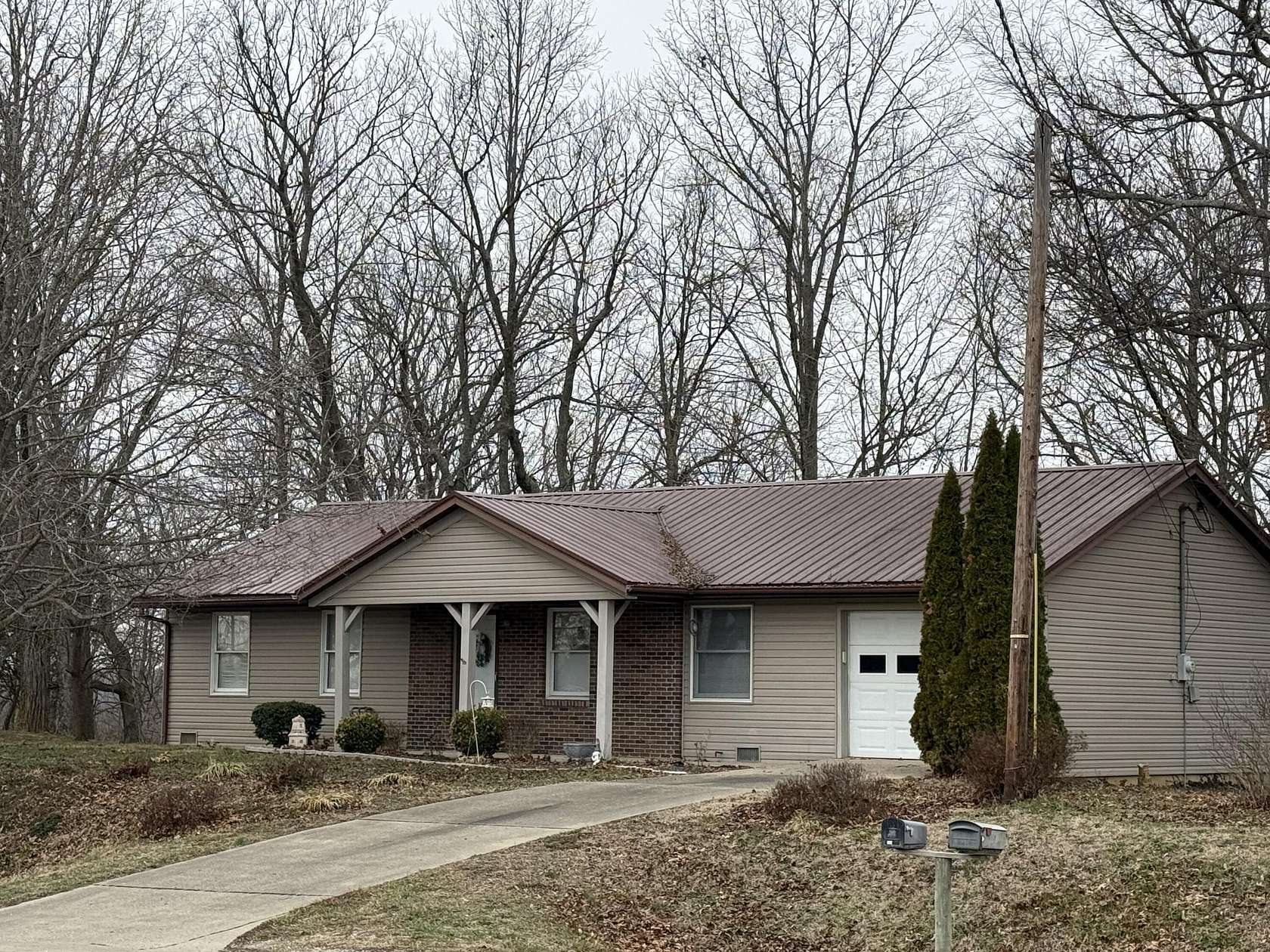 2 Acres of Land with Home for Sale in Cynthiana, Kentucky