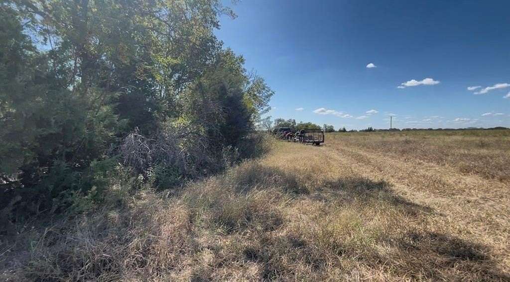 5.1 Acres of Land for Sale in Kerens, Texas