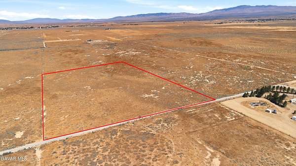 10 Acres of Recreational Land for Sale in Lancaster, California