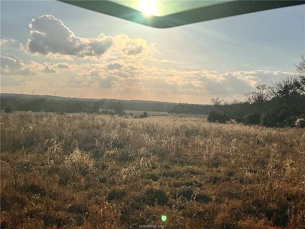 307 Acres of Recreational & Residential Land for Sale in Marquez, Texas