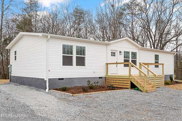 1.55 Acres of Residential Land with Home for Sale in Niota, Tennessee