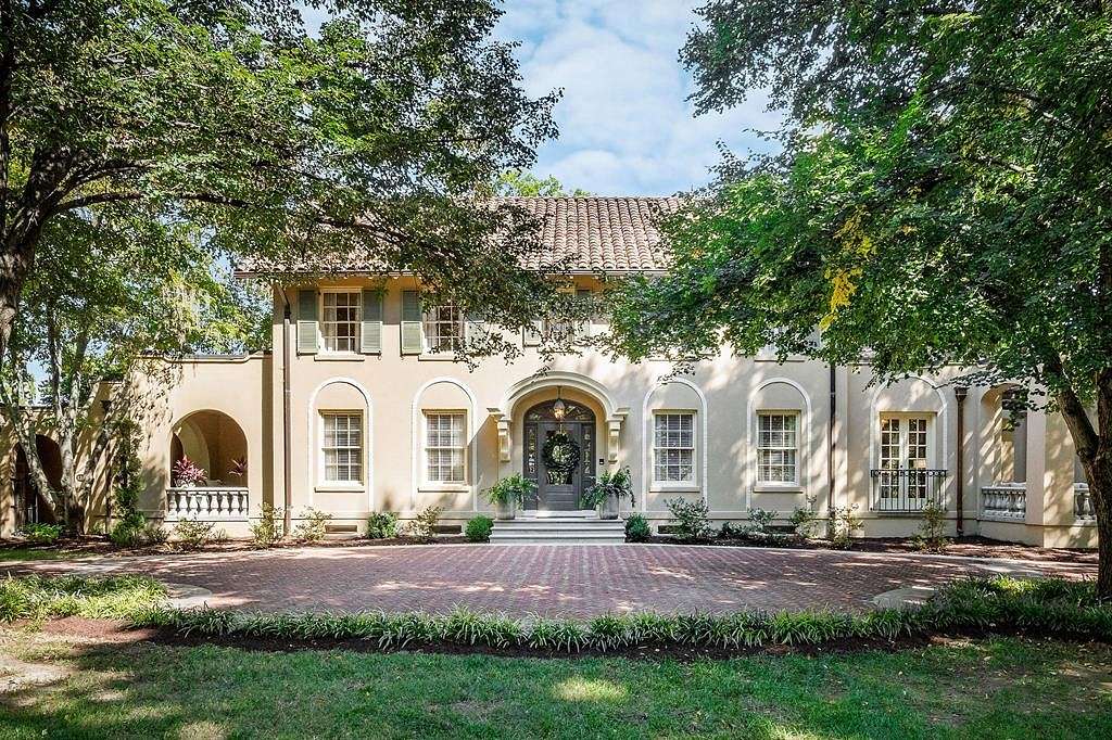 2.68 Acres of Residential Land with Home for Sale in Cookeville, Tennessee