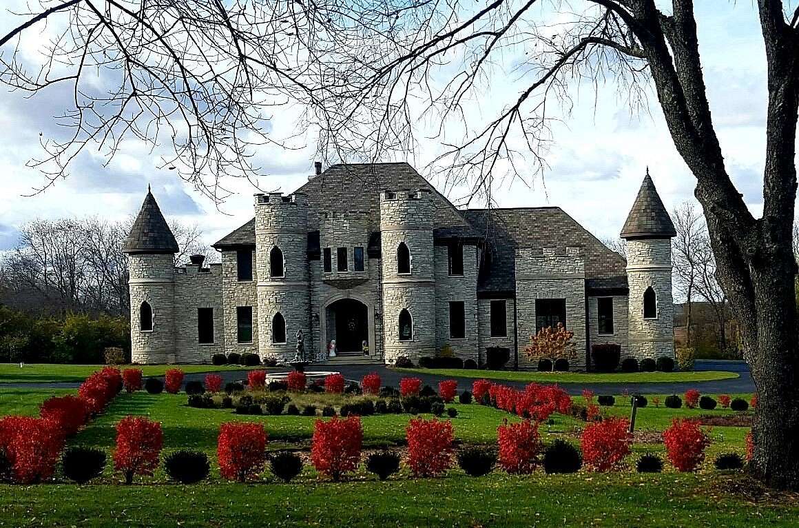 2.73 Acres of Residential Land with Home for Sale in Spring Grove, Illinois