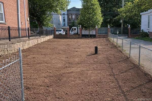 0.06 Acres of Residential Land for Sale in Bronx, New York