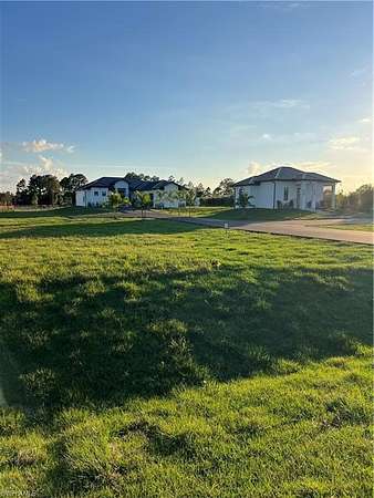 2.73 Acres of Residential Land with Home for Sale in Naples, Florida