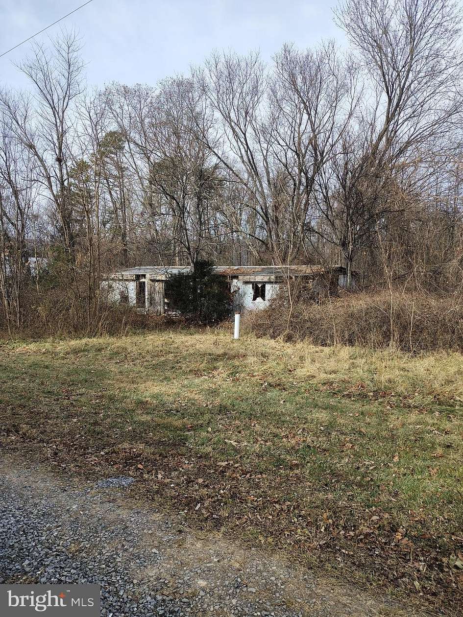 2 Acres of Improved Residential Land for Sale in Rileyville, Virginia