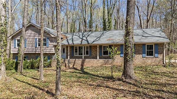 2.64 Acres of Residential Land with Home for Sale in Covington, Georgia