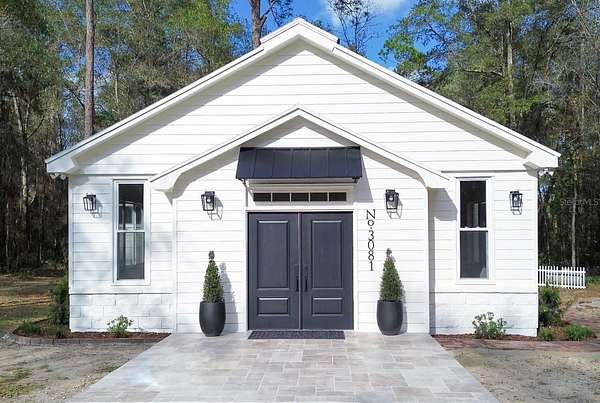 3 Acres of Residential Land with Home for Sale in Ocala, Florida