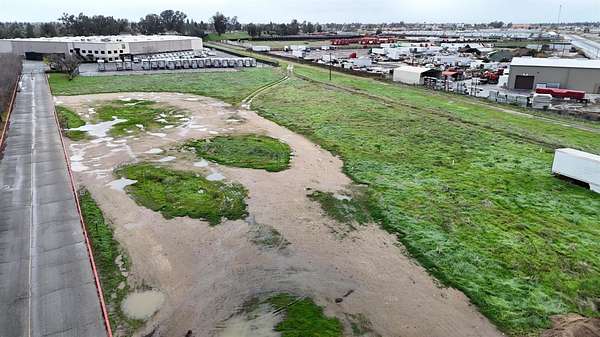 0.9 Acres of Commercial Land for Sale in Fresno, California