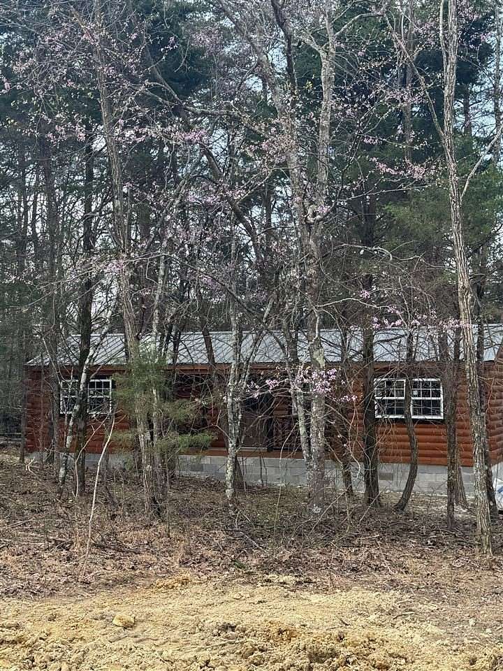 10 Acres of Recreational Land for Sale in Columbia, Kentucky