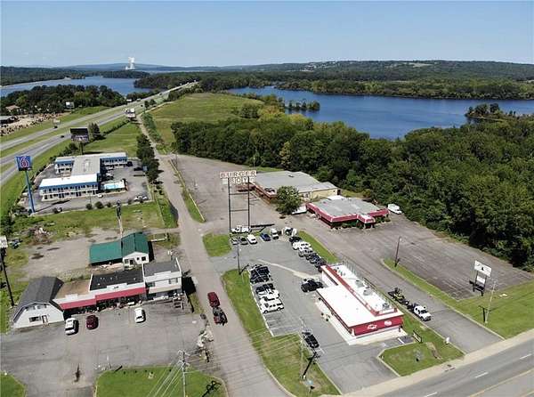 2 Acres of Improved Commercial Land for Sale in Russellville, Arkansas