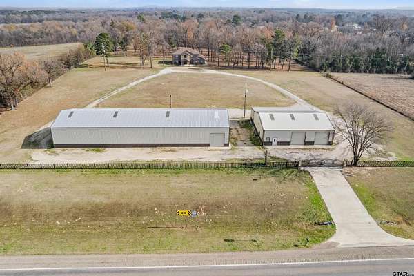8.1 Acres of Mixed-Use Land for Sale in Pittsburg, Texas