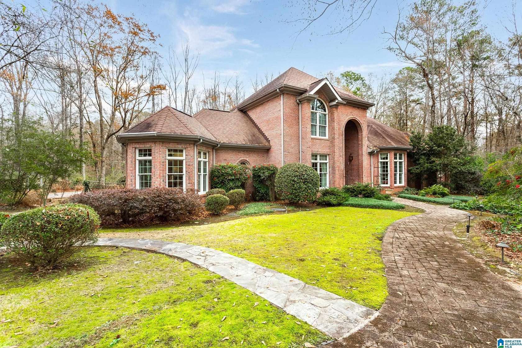 2.86 Acres of Land with Home for Sale in Anniston, Alabama