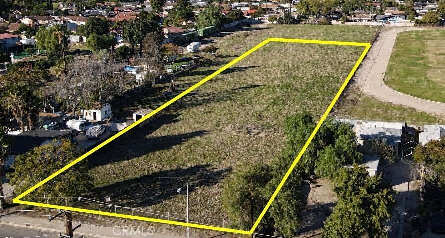 1.75 Acres of Residential Land for Sale in San Bernardino, California