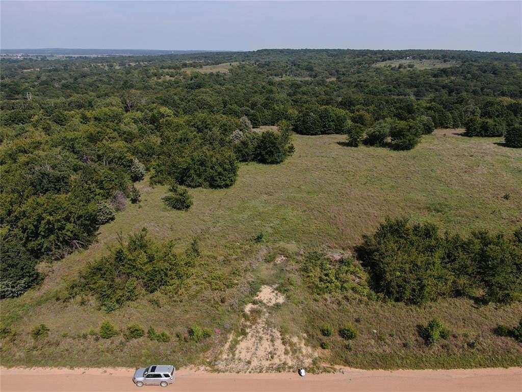 10 Acres of Residential Land for Sale in Weleetka, Oklahoma