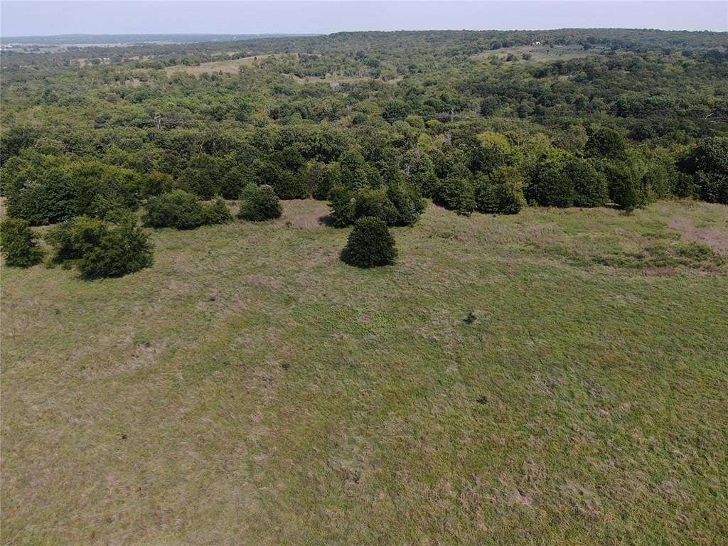 10 Acres of Residential Land for Sale in Weleetka, Oklahoma