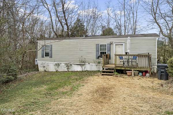 2.16 Acres of Residential Land with Home for Sale in Kingsport, Tennessee