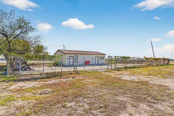 1.67 Acres of Improved Mixed-Use Land for Sale in Robstown, Texas