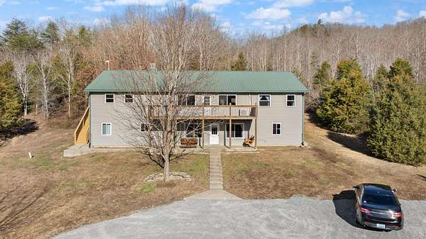 28.1 Acres of Land with Home for Sale in Gravel Switch, Kentucky