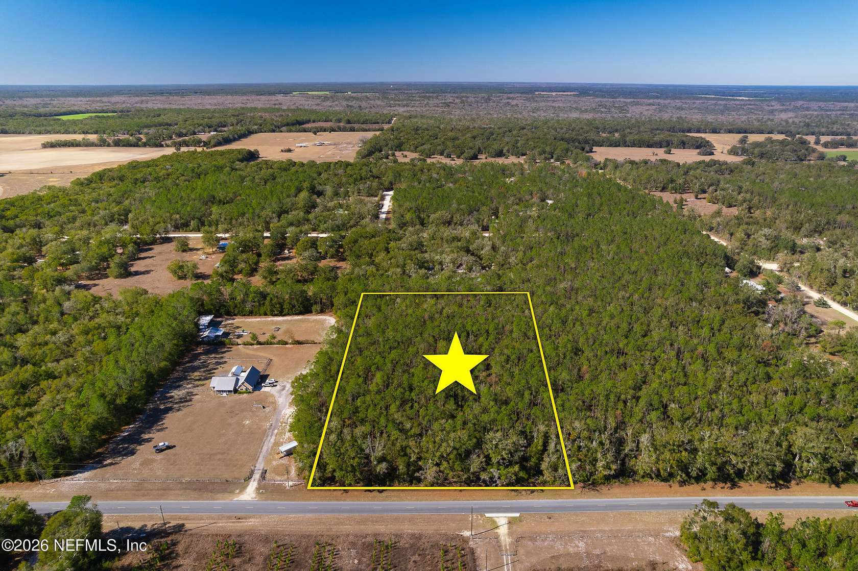 5 Acres of Residential Land for Sale in Bell, Florida
