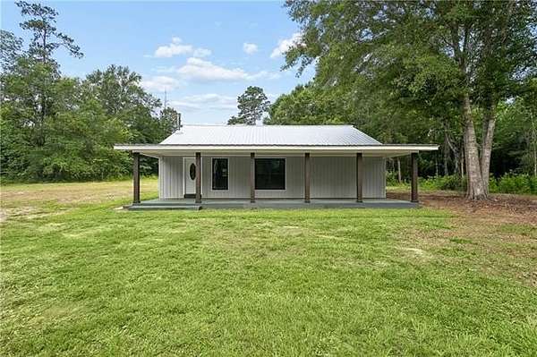 6 Acres of Land with Home for Sale in Bogalusa, Louisiana