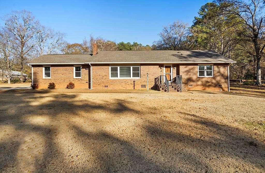 2 Acres of Residential Land with Home for Sale in Greenwood, South Carolina