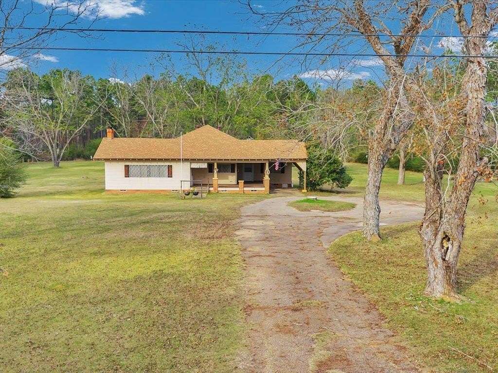 47 Acres of Recreational Land with Home for Sale in Douglass, Texas