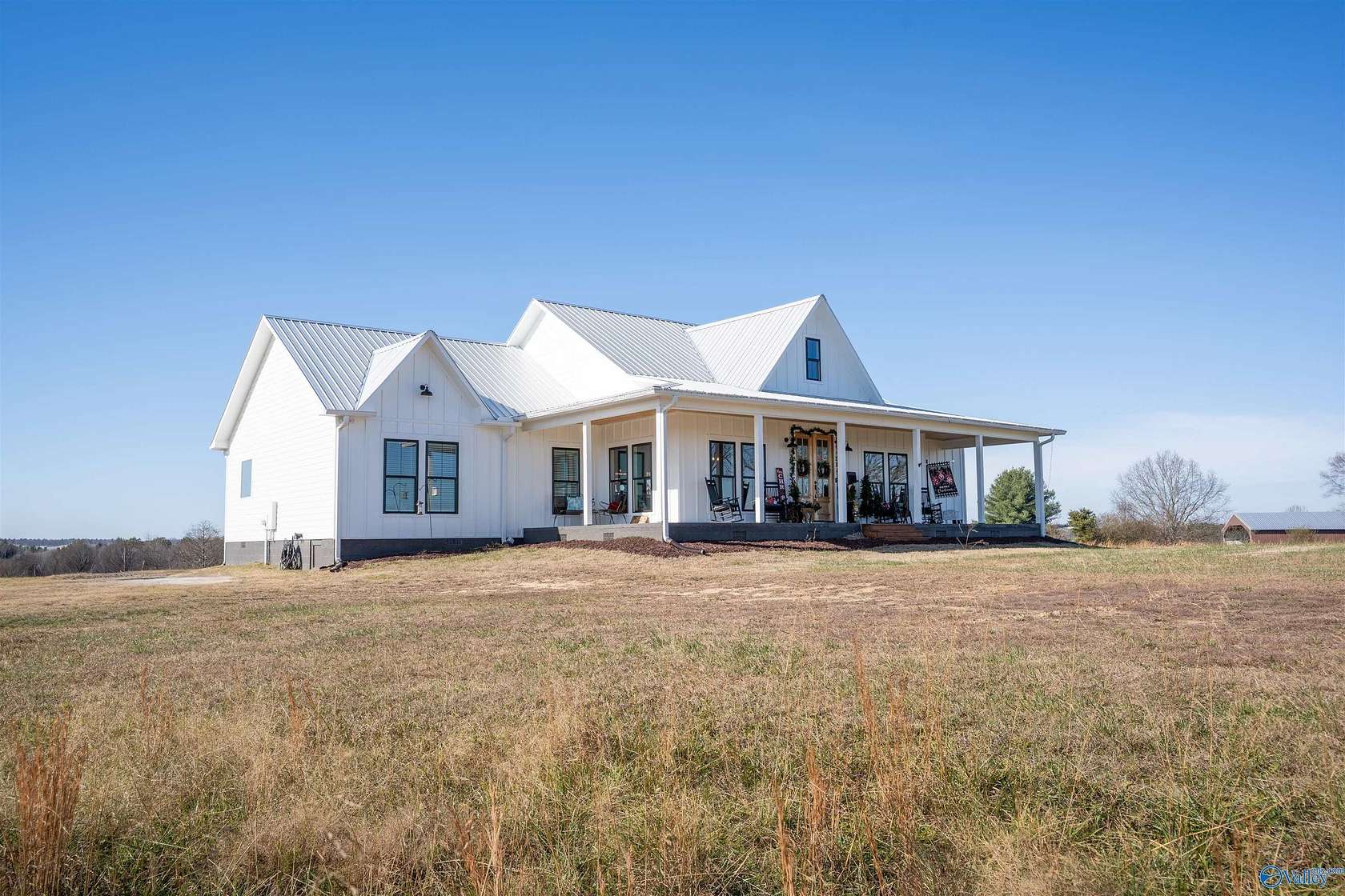 14 Acres of Land with Home for Sale in Fort Payne, Alabama