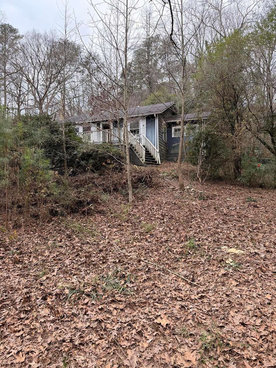 2.34 Acres of Residential Land with Home for Sale in Rossville, Georgia