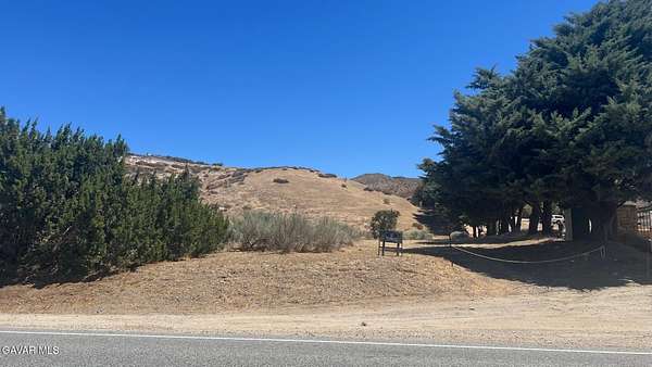 4 Acres of Residential Land for Sale in Leona Valley, California