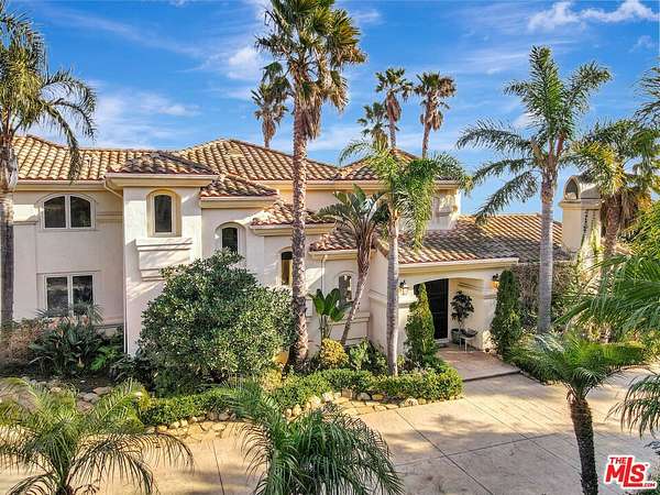 2.13 Acres of Land with Home for Lease in Malibu, California
